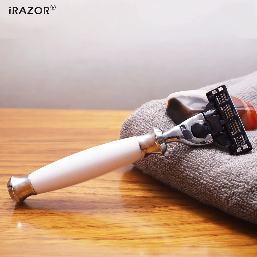 iRAZOR Mach 3 Herren-Bartrasierer, weiß - Bild 3