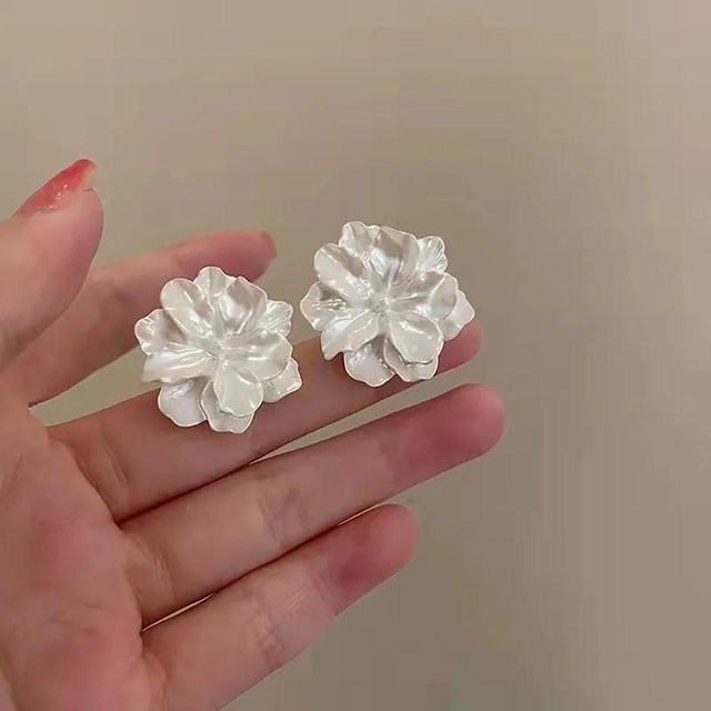 Ohrstecker weiße Blumen, Acryl, Damen - Bild 1