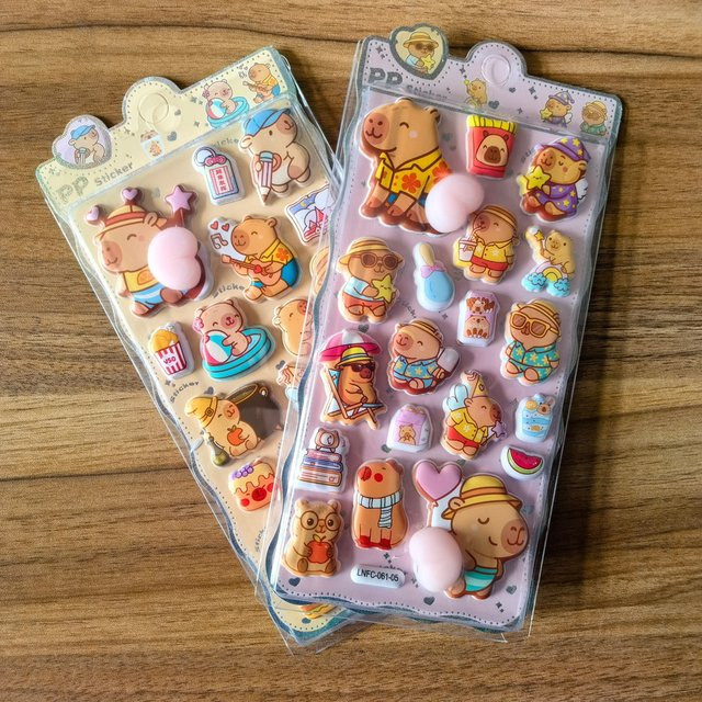 Capybara PP-Aufkleber-Set aus Kunststoff in Mehrfarbig von Papery Pop Store (2 Stück) - Bild 1