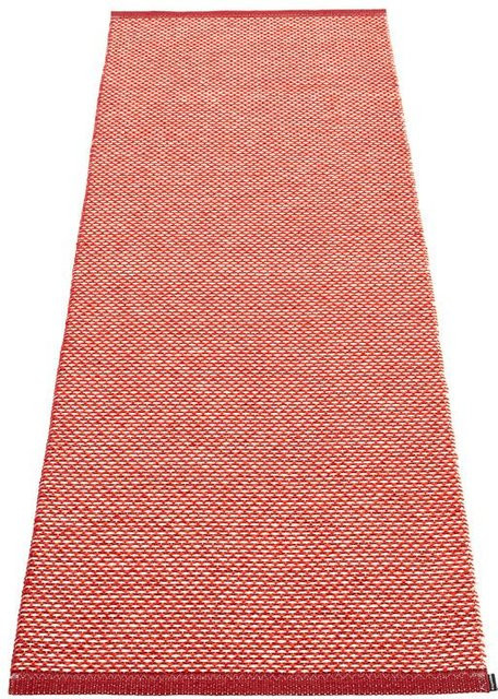 Pappelina Effi Kunststoffteppich rot minimalistisch gewebt und waschbar - Bild 1