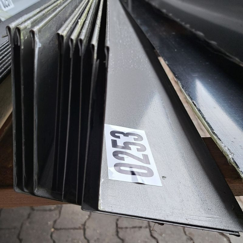 Winkelblech aus Aluminium von Friedrich von Lien AG in Graualuminium RAL 9007 mit einer Länge von 2,00 m - Bild 1