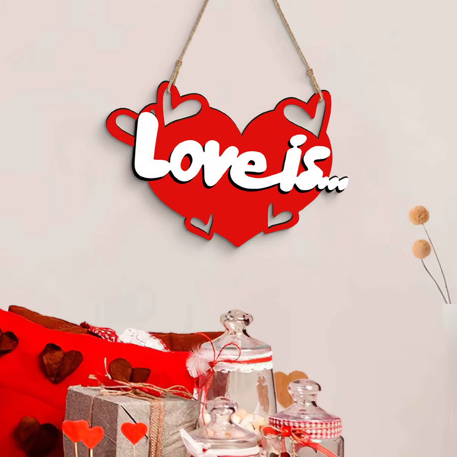 Roter herzförmiger Liebesanhänger als Wanddekoration für Valentinstag und Hochzeit - Bild 4