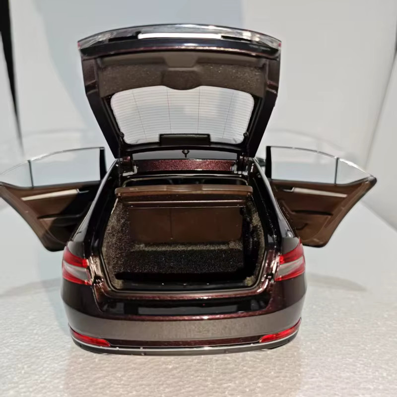 WELLY Skoda Superb Modell Auto, 1:18, Metall, Grau, ab 14 Jahre - Bild 5