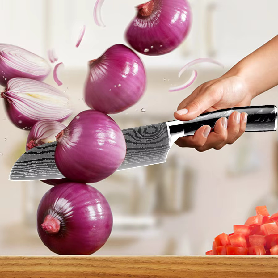 XITUO 1-6-teiliges Japanisches Messerset mit schwarzem Kunstharzgriff und Laser-Damaszener-Muster bestehend aus Brotmesser, Santoku-Messer und Schälmesser in Schwarz - Bild 4