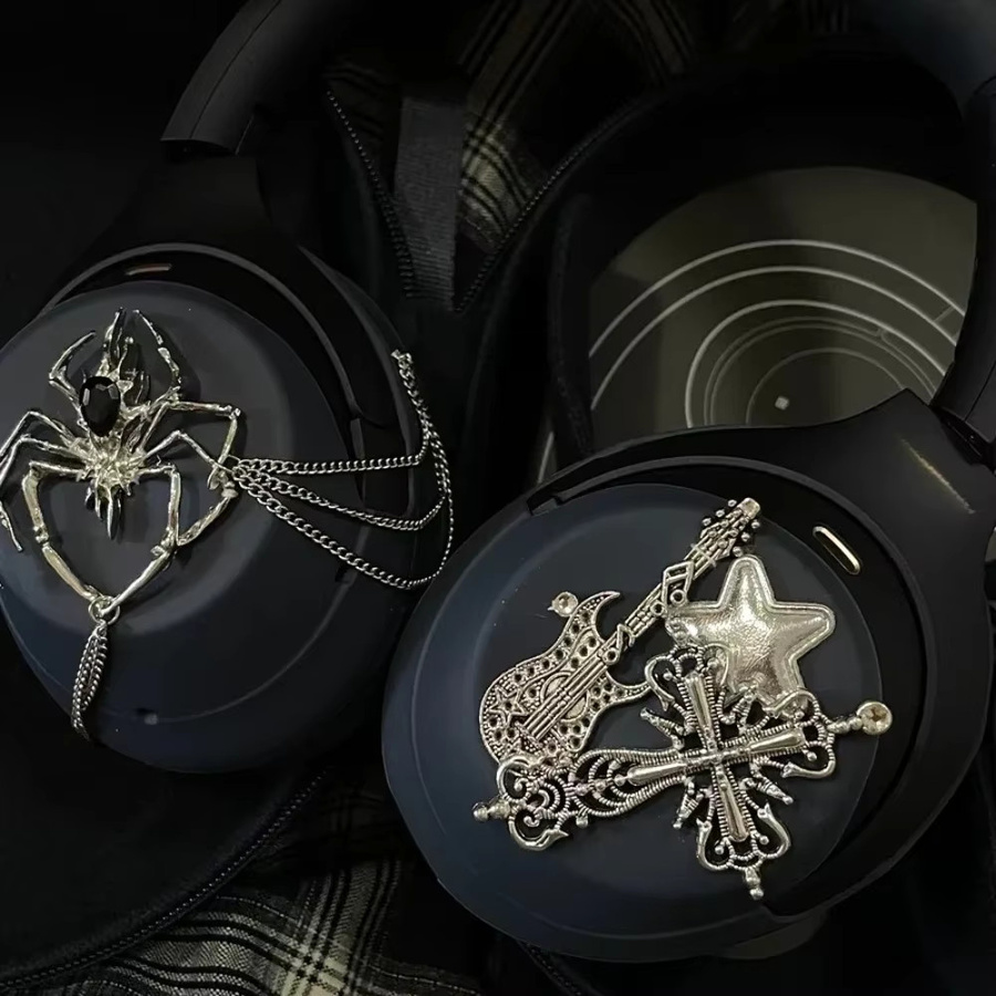 Handgemachte Y2K Custom Spider Kopfhörer Hülle in Weiß für Sony WH-1000XM4, XM5 und XM6 - Bild 2