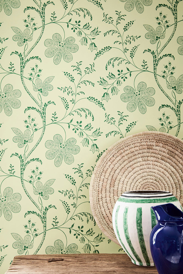 Little Greene Tapete Bedford Square Acorn in Grün mit botanischem Vintage-Floral-Design aus Vlies - Bild 1