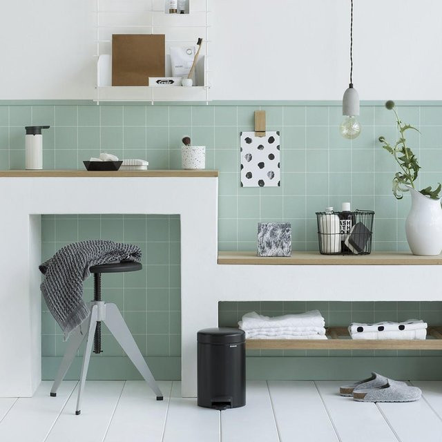 Brabantia Tretabfalleimer newIcon Schwarz mit Soft-Close und Geruchsfilter, Volumen: 3 l, B/T/H: 23,5 x 26,4 x 17,0 cm - Bild 1