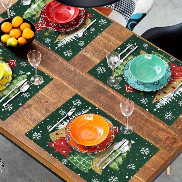 VIKAMA Weihnachts-Tischsets mit Kiefernbaum-Design und Untersetzern, Multicolor - Bild 1