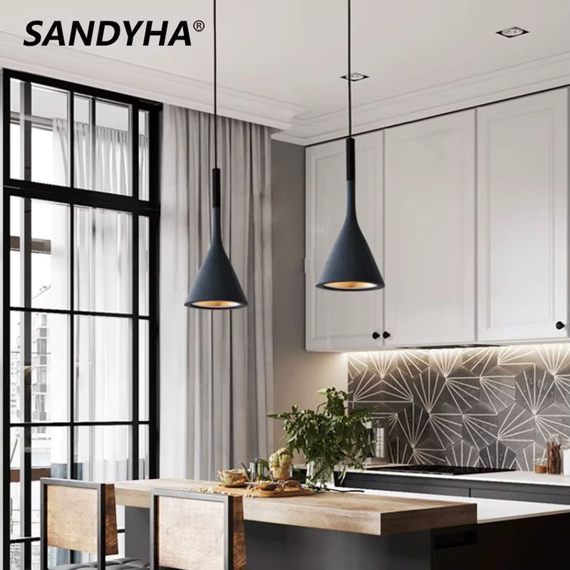 Moderne LED Pendelleuchte aus Aluminium von SANDYHA für Esszimmer, Küche oder Schlafzimmer in Schwarz oder Weiß - Bild 2