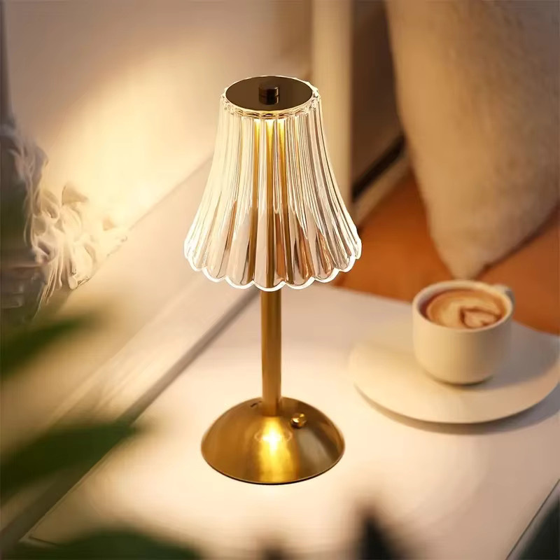Vintage Kristall-LED-Schreibtischlampe mit USB-Aufladung und Touch-Funktion in Gold/Messing und Transparent, Höhe: 29,5 cm, Durchmesser: 13,0 cm - Bild 3