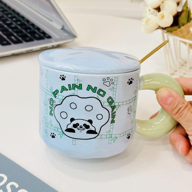 Yiran Furniture Keramiktasse mit Cartoon-Tier, Deckellöffel und magnetischer Puppe, Blau, 400 ml - Bild 1