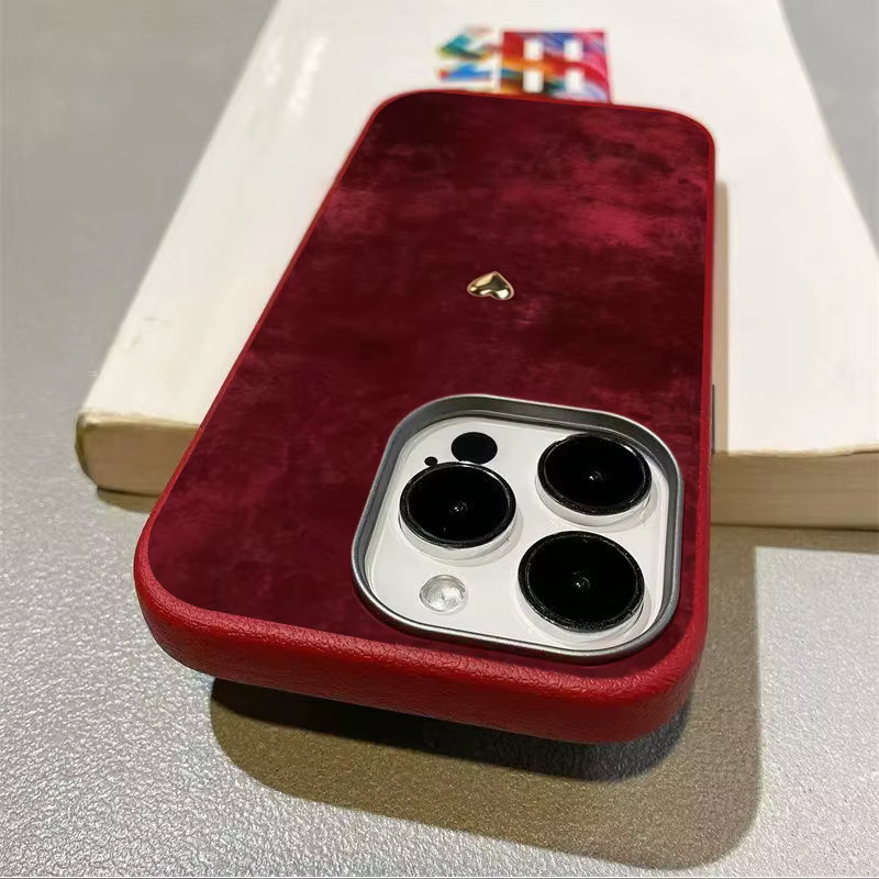 Burgunderrote TPU-Handyhülle mit goldenem Herzmuster für iPhone 11 bis iPhone 17 Pro Max und weitere Modelle - Bild 4