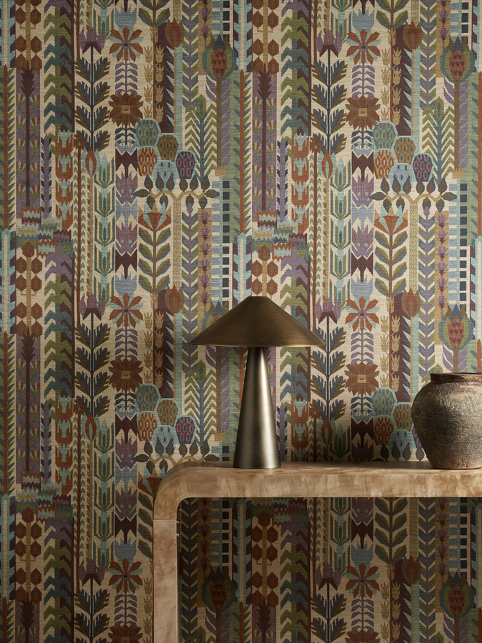 Harlequin Tapete Kuparr in Burgundy und Heather mit floralem Art Nouveau Design und botanischem Muster aus Vlies - Bild 1