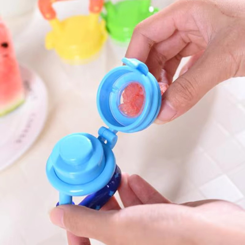 Silikon Babynahrungs-Futterspender und Beißring für frische Früchte als Säuglings-Beißspielzeug - Bild 2