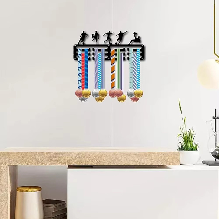 CIFBUY Medaillenhalter Fußball Wandkunst aus schwarzem Metall für Sport und Heimdekoration - Bild 2