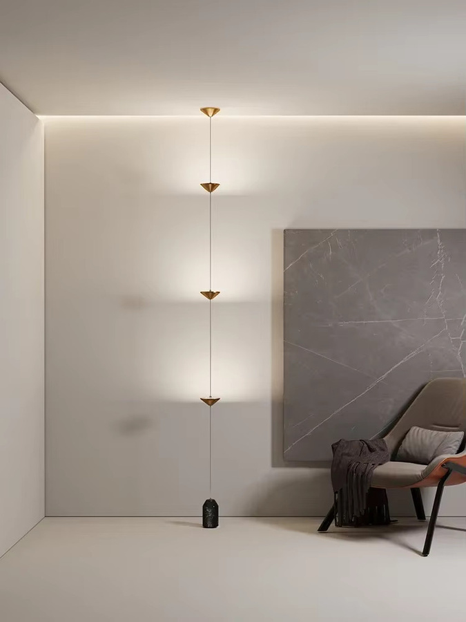 Xiuxiu Wandlampe in Gold/Messing mit Kegel-Design für Wohnzimmer, Flur und Schlafzimmer - Bild 1