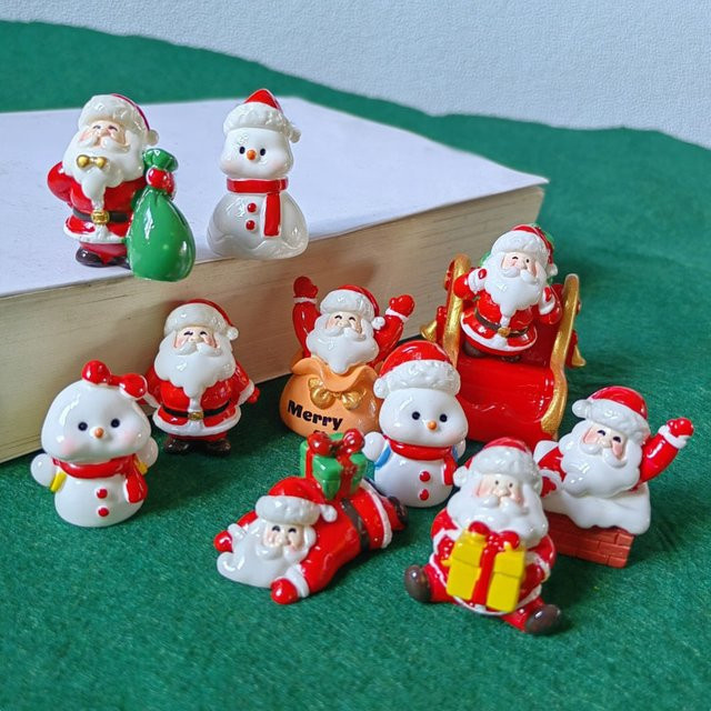 MOVING FOREST Weihnachtsschmuck Miniaturfiguren aus Kunststoff mit Weihnachtsmann, Schneemann und Schlitten in Mehrfarbig für Feengarten und Bonsai-Dekoration - Bild 1
