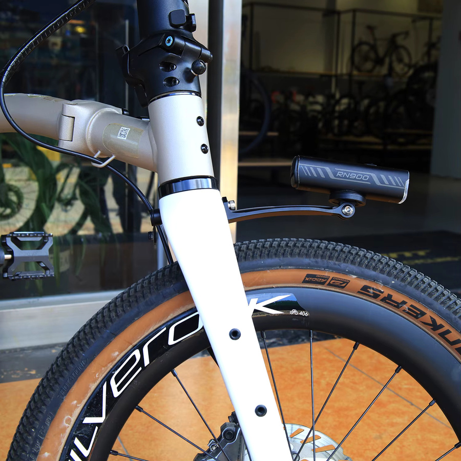 TRIGO Light Mount Halterung Schwarz: Frontträger Adapter für GoPro, Garmin und Cateye passend für Brompton und Gline Faltrad - Bild 2