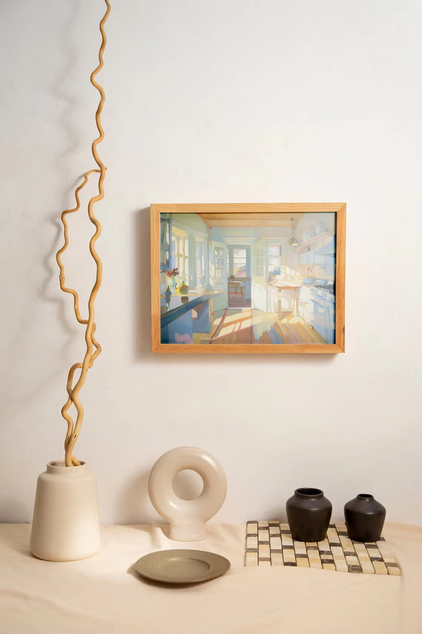 Golden Hour Kitchen Glow Wandkunst von SHENCHEN – Impressionistischer Leinwanddruck einer Cottage-Küche in Gelb und Multicolour - Bild 1