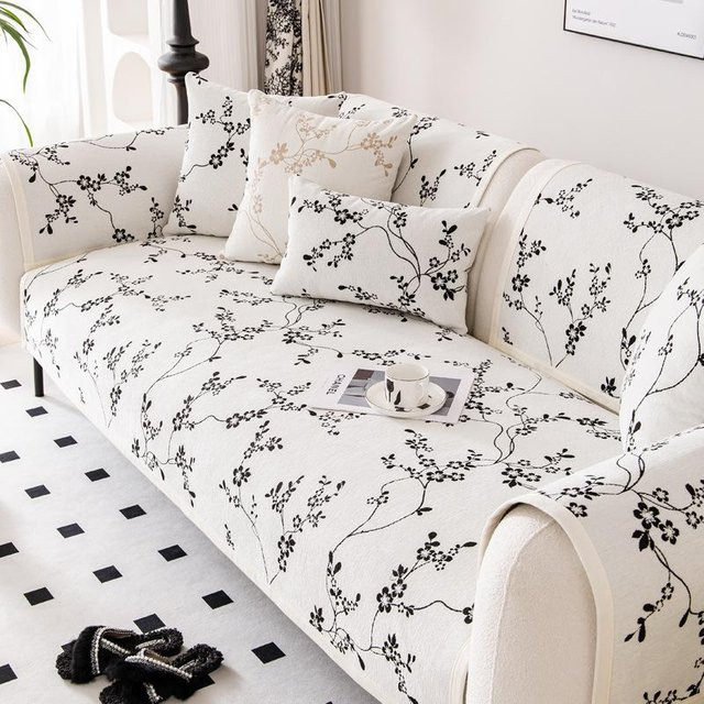 Französisches Sofakissen aus Chenille mit Pflaumenblüten-Jacquard-Muster, rutschfester Sofabezug in Schwarz-Weiß, B/B: 70 x 70 cm - Bild 1
