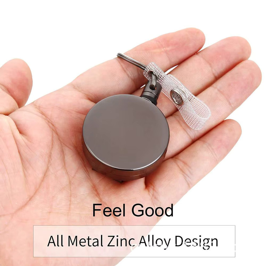 Ausziehbarer Schlüsselanhänger aus Metall mit Clip und Reel in Silber für ID-Karten und Namensschilder - Bild 2
