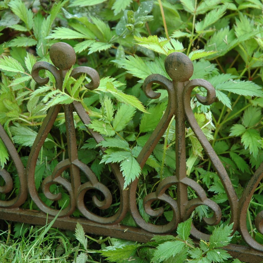 Esschert Design Gusseiserner Gartenzaun im rustikalen Stil für die Bodenmontage - Bild 3