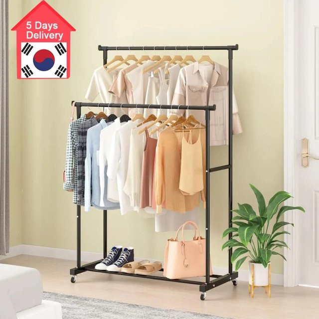 LIUSHADUOLA Doppelstangen-Kleiderständer mit Haken und Rollen, Kleider-Organizer für das Schlafzimmer, B/T/H: 130 x 60 x 42 cm (oder entsprechende Maße basierend auf den Werten) – Erhältlich in Schwarz oder Weiß - Bild 1