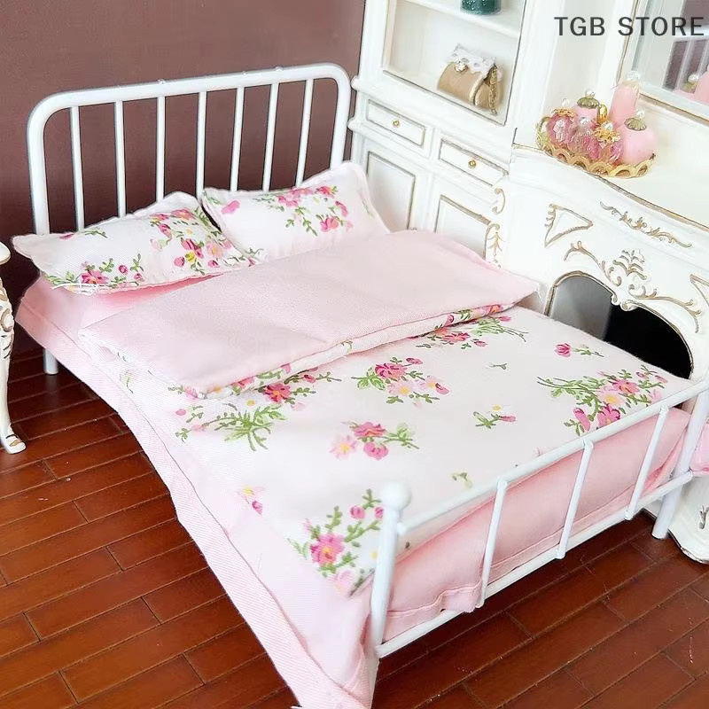 DIAPER&CORED Puppenhaus Bett Set, 4-teiliges Set, Rosa / Pink, Bunt / Mehrfarbig, Plüsch / Textil - Bild 3