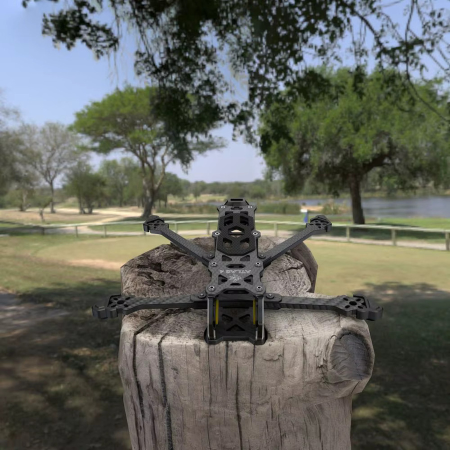 FlyFishRC Atlas 4 LR 4-Zoll-FPV-Rahmensatz aus schwarzer T700 Kohlefaser kompatibel mit DJI O3/O4 PRO, Vista, WS und Analog VTX für FPV Racing - Bild 2