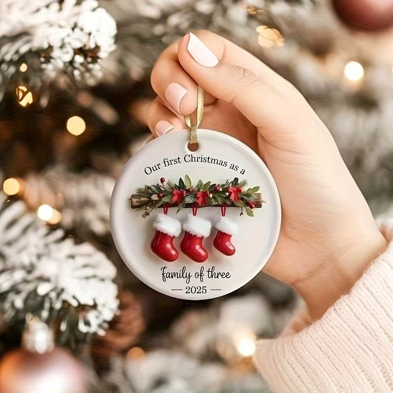 DUTRIEUX Keramik-Weihnachtsornament Familie von drei 2025 in Weiß zum Aufhängen für den Weihnachtsbaum - Bild 4
