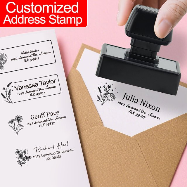 Personalisierter selbstfärbender Adressstempel in Schwarz für Briefe, Grußkarten und Geschenkverpackungen - Bild 1