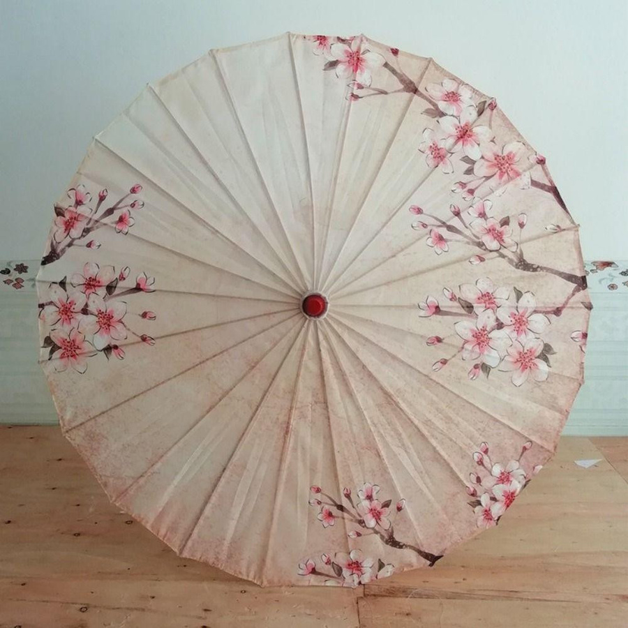Handgefertigter wasserdichter chinesischer Ölpapier-Regenschirm von fengchenjianzhu im Vintage-Stil aus Kunstseide und Massivholz für Hochzeiten - Bild 2