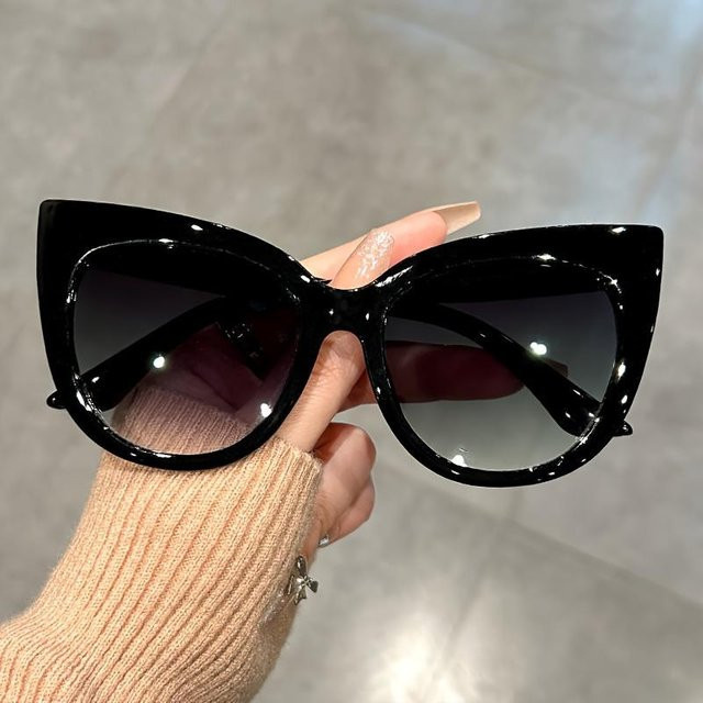 IGNYBURKE Cat-Eye Sonnenbrille, Vollrand, Kunststoff, Schwarz, Damen - Bild 1