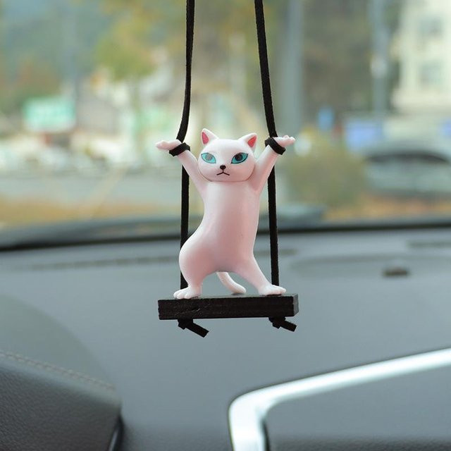 Kidsly Schaukel-Katze Auto-Anhänger als niedliche Dekoration in Weiß - Bild 1