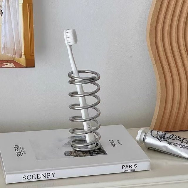 Multifunktionaler Aufbewahrungsorganisator aus Edelstahl in Silber für Zahnbürsten, Zahnpasta und Make-up-Pinsel - Bild 1