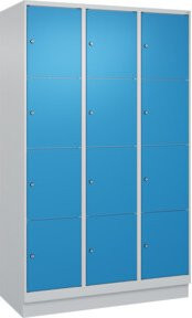 C+P Schließfachschrank Classic PLUS mit Sockel, 3 Abteile, Grau und Lichtblau, B/T/H: 120 x 50 x 195 cm - Bild 1