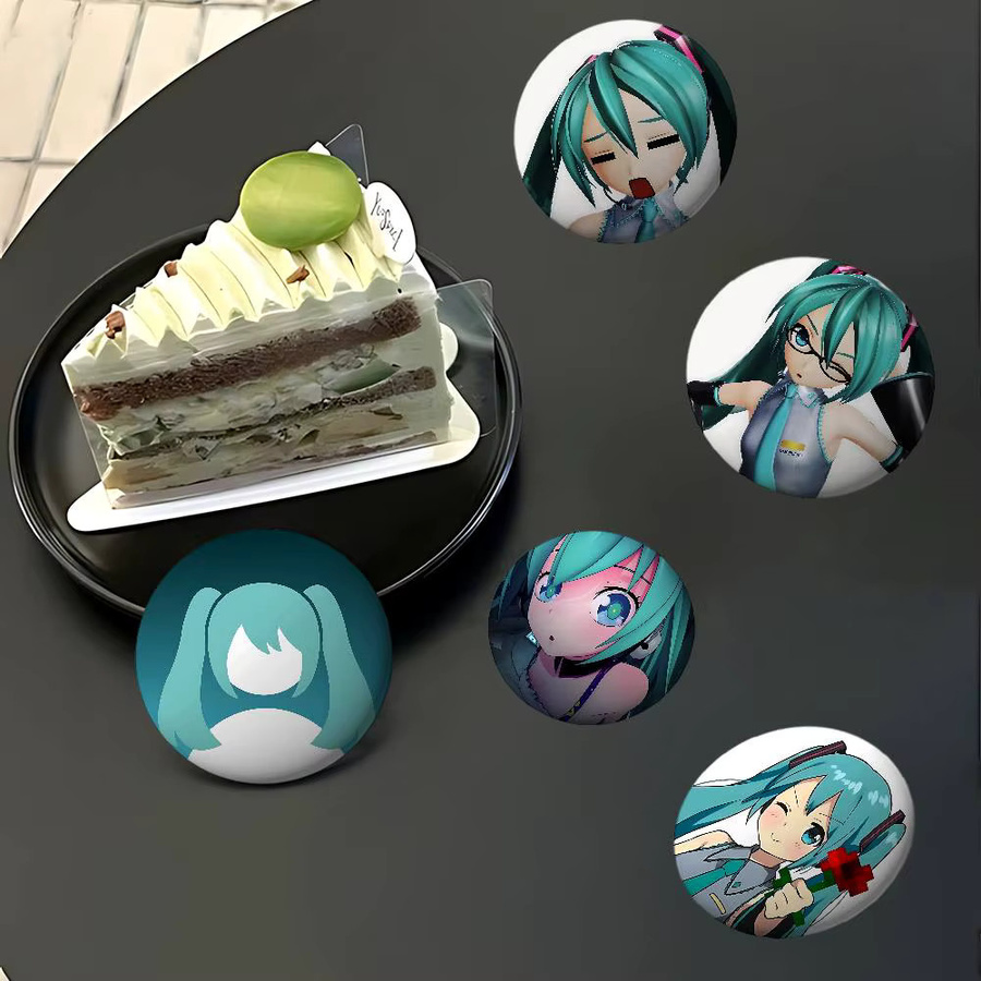 Kayou Brosche Metall-Emblem, Hatsune Miku - Bild 2