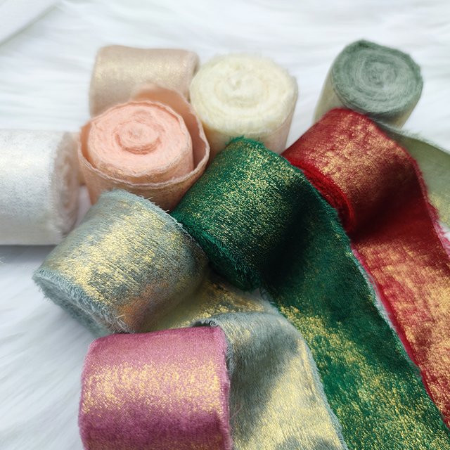 Funkelndes Chiffon-Seidenband mit handgerissenem Rand für Hochzeitsdekoration und DIY-Handwerk - Bild 1
