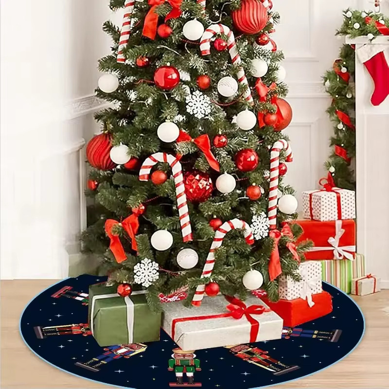 VIKAMA Weihnachtsbaumrock mit Nussknacker-Soldaten-Design für deine Weihnachtsdekoration im Innen- und Außenbereich - Bild 4