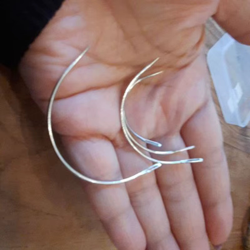 4 Stück gebogene Nähnadeln aus Metall in Silber für Lederhandwerk und Schuhreparaturen - Bild 2