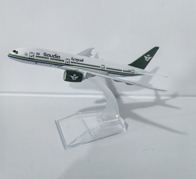JASON TUTU Saudia B787 Flugzeug, Modellflugzeug, Metall, 1:400 - Bild 1
