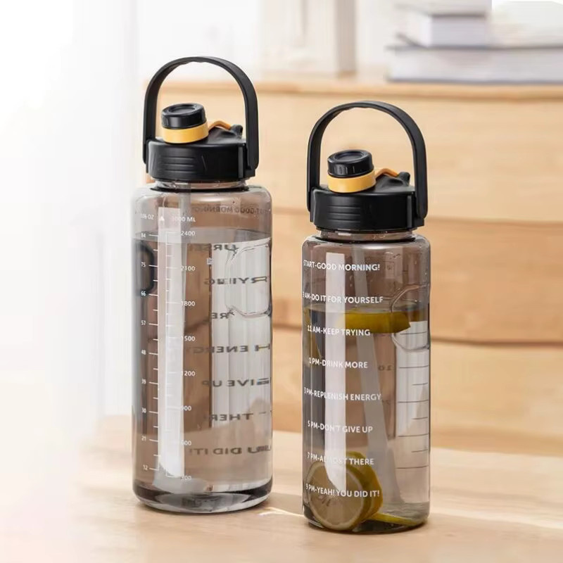 Fantia Sport-Wasserflasche in Blau mit großem Fassungsvermögen, auslaufsicherem Strohhalm und Zeitmarkierung für Sport und Outdoor - Bild 1