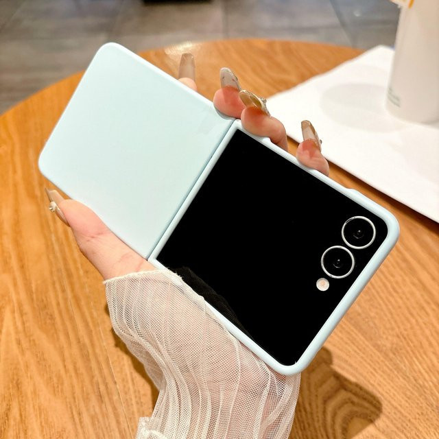 Stoßfeste Flüssigsilikon Schutzhülle in Candy-Farben für Samsung Galaxy Z Flip 7 6 5 4 3 mit mattem Finish - Bild 1