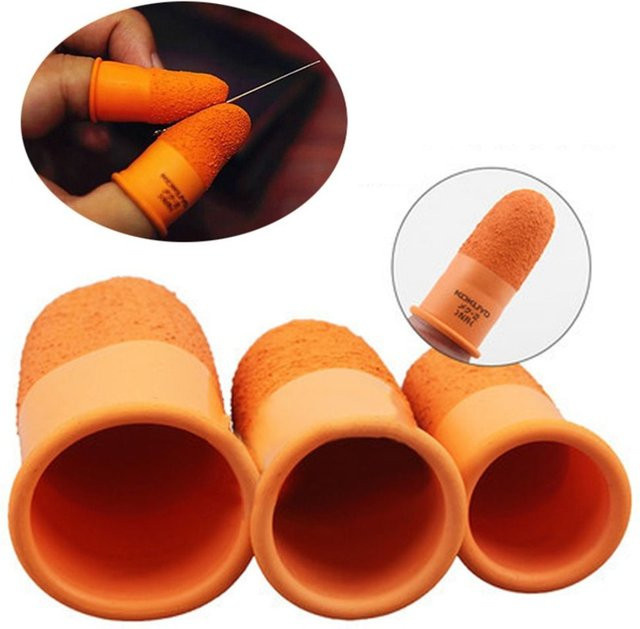 Rutschfeste Fingerabdeckungen in Orange als Mehrzweck-Schutzhandschuhe für Näharbeiten und präzises Werkzeugzählen - Bild 1