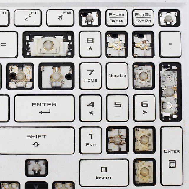 Asus Ersatz-Tastenkappe mit Scherenmechanismus und Scharnier für TUF Gaming FA706 FA706U F15 FX506 FA506QM FA506II FX506H F17 FX706 - Bild 1