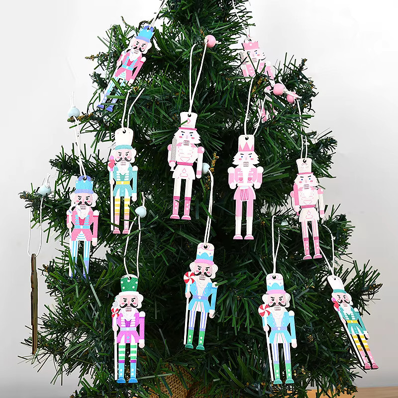 8er Set ZQNYCY Weihnachts Nussknacker aus Holz als hängende Ornamente in Mehrfarbig für deinen Weihnachtsbaum - Bild 3