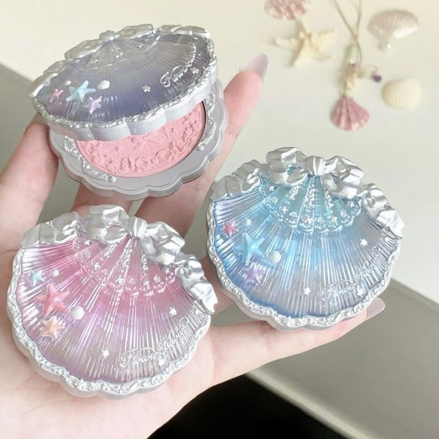 Flower Knows Pearl Shell Shape Velvet Embossed Blush, 01, Matt, Puder - Bild 1