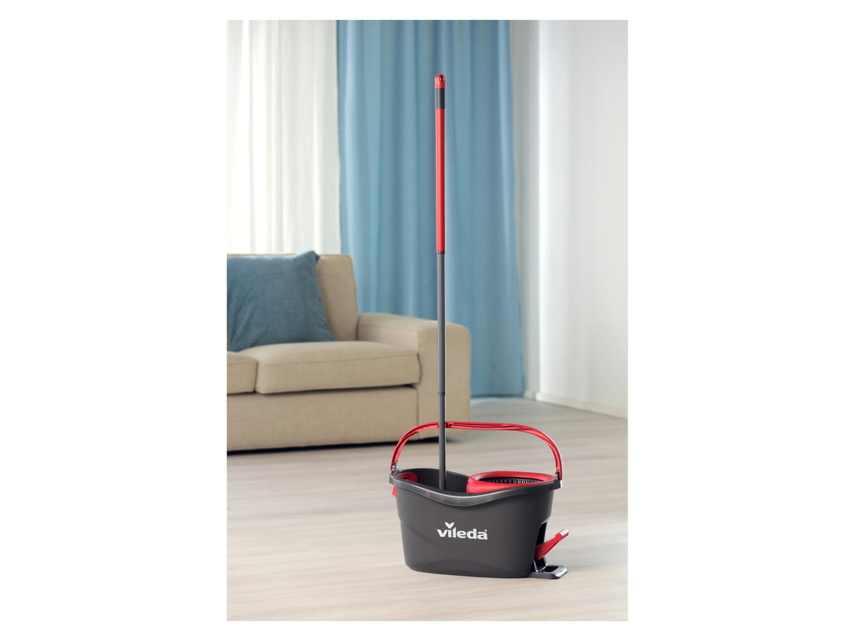 Vileda Turbo ONE Wischmopp-Set in Rot mit Teleskopstange, Wringer und nachfüllbarem Mikrofaser-Mopkopf - Bild 3