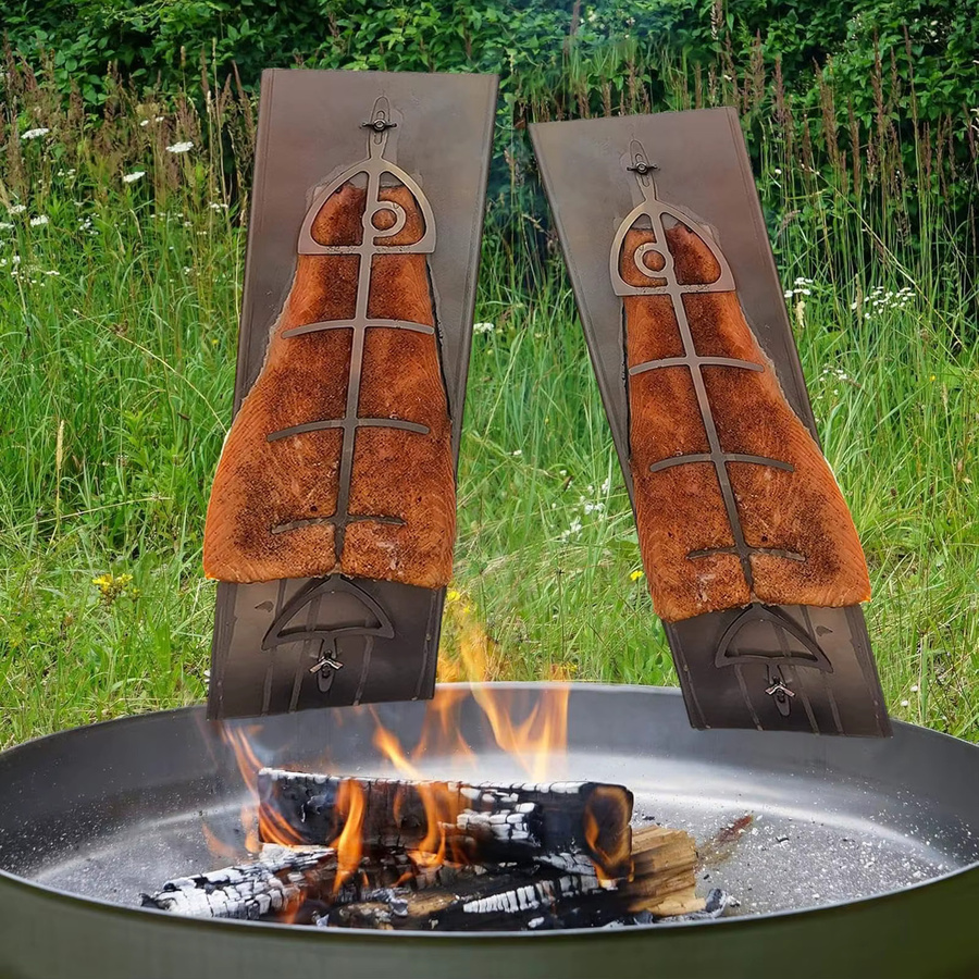 Flammen-Lachshalter aus Edelstahl in Silber mit sicherem Schloss-Design für den Außenbereich, B/T/H: 54 x 14 x 54 cm - Bild 2