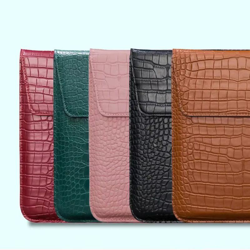 Schlanke Laptop-Hülle aus PU-Leder mit Krokodilleder-Textur und Magnetverschluss für Apple MacBook Air und Pro in Braun und Multicolour - Bild 4